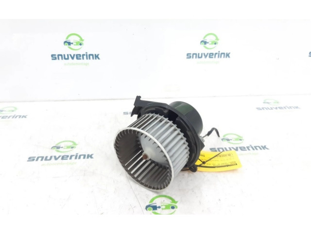 Вентилятор печки    272102302R, 272102302R   Renault Twingo III