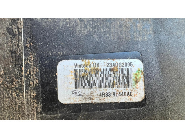 Интеркулер  4R839L440AC   Jaguar S-Type 2.7