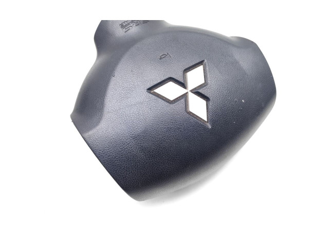 Подушка безопасности водителя 7030A217XB, 611044600E   Mitsubishi L200