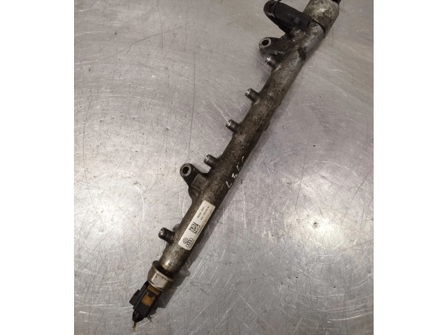 Vstřikovací lišta 03L130089B, 500000189 Volkswagen Caddy