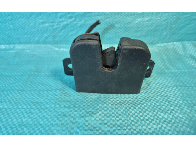 Zámek zadních dveří 2K0827505, 2K0827505J Volkswagen Caddy 2010