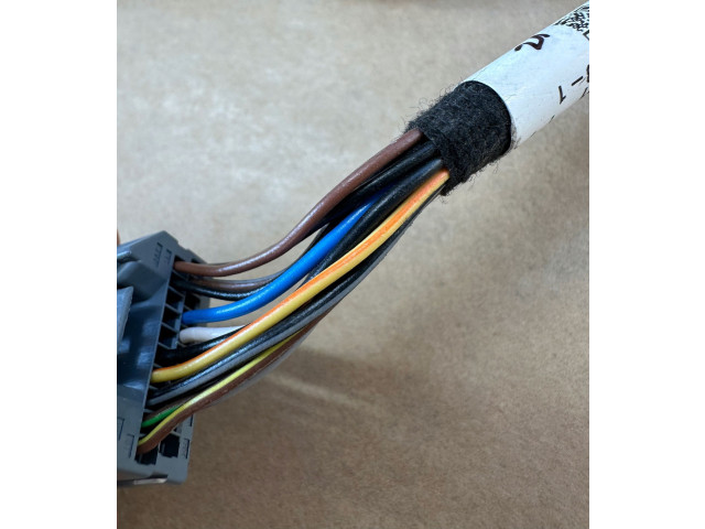 Зеркало электрическое Volvo XC40 - года