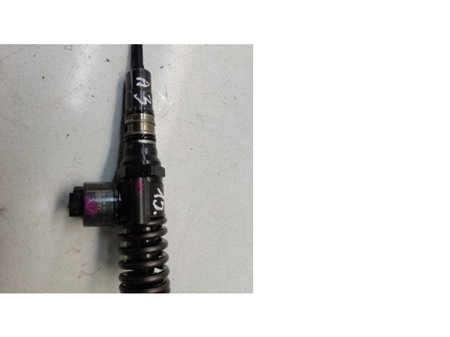 Vstřikovač 03G130073, 03G130073G Audi A3 S3 8P pro naftový motor 2.0 BKD