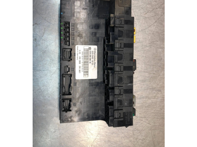 Pojistková skříňka 2035451801, 5DK00848640 Mercedes-Benz C W203 2002