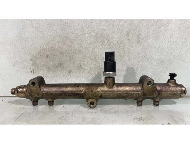 Vstřikovací lišta 0445214041 Chrysler Voyager pro naftový motor 2.8 B