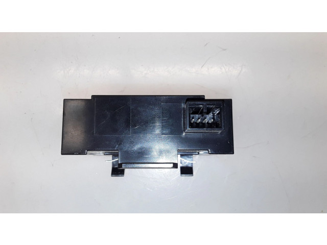 Блок управления 25808838 Chevrolet Captiva