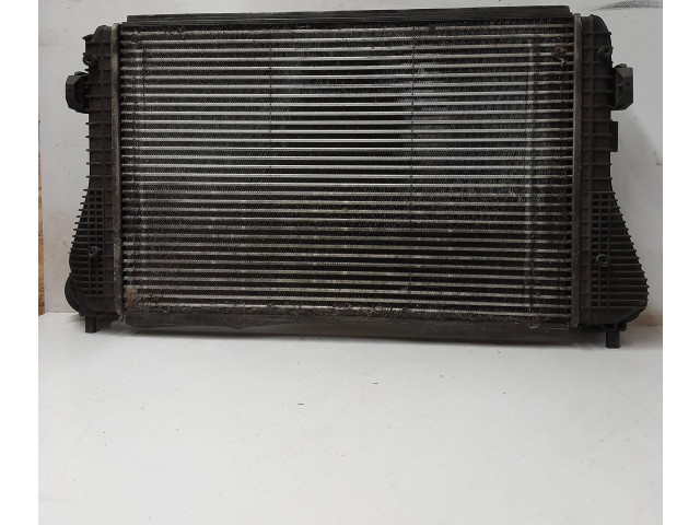 Интеркулер 1K0121803, 1K0145803 Volkswagen Jetta V