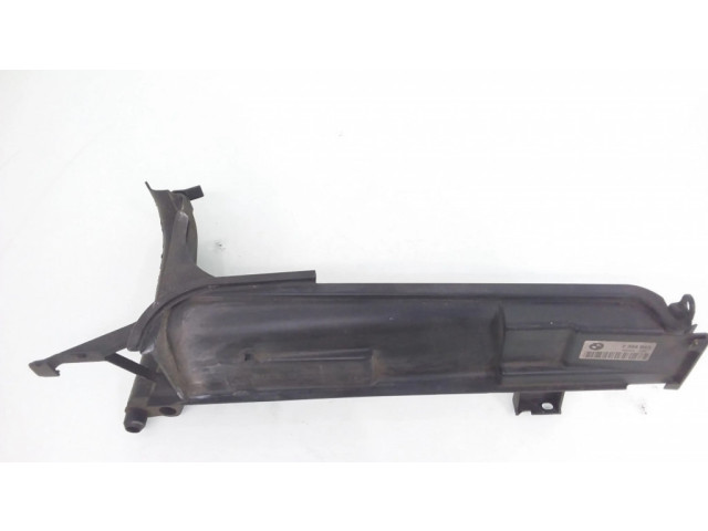 Другая деталь отсека двигателя