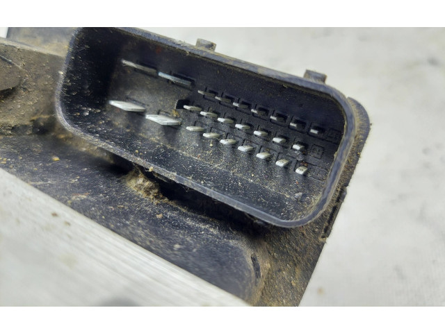 Jednotka ABS 0K9B0437A0, 5WK8440 KIA Shuma 1998