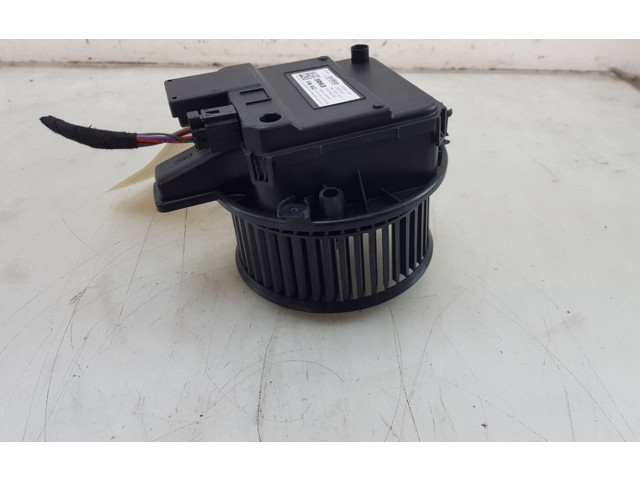 Вентилятор печки    4M1820021C   Audi e-tron