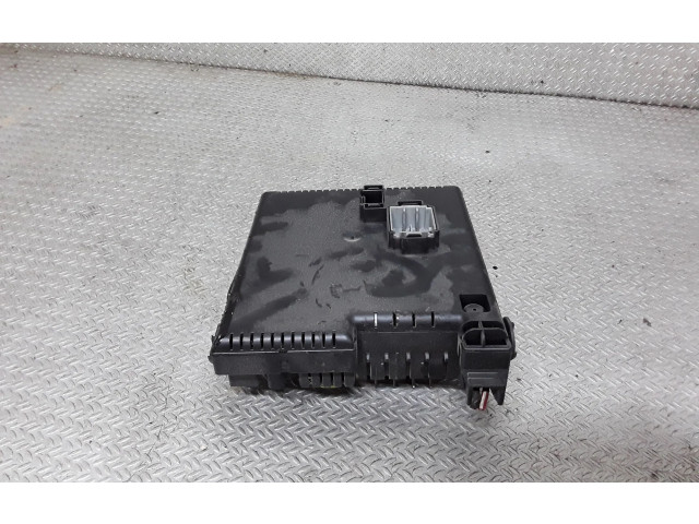 Блок предохранителей 12217799 Volvo XC90