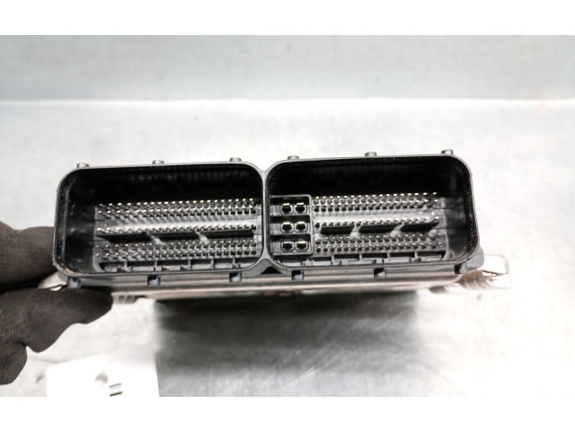 Блок управления двигателя 521498300   Fiat 500L