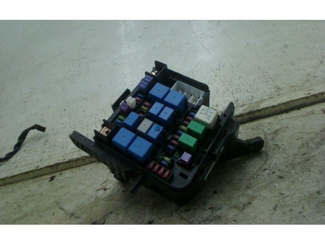 Блок предохранителей     KIA Pro Cee'd I    