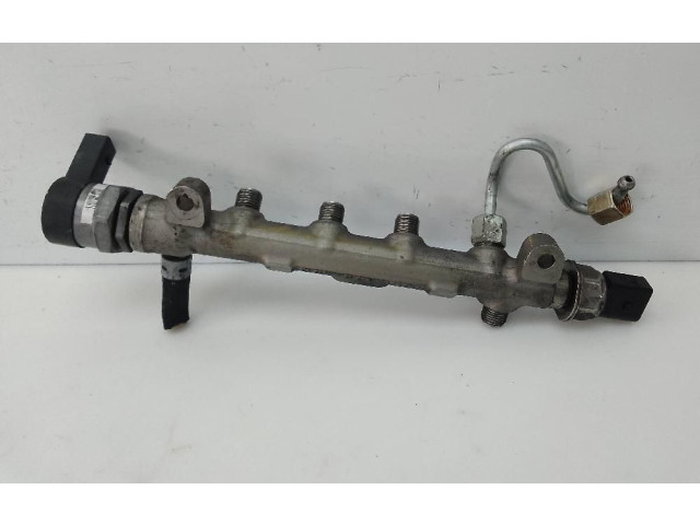 Топливная рампа 04L089B Audi A3 S3 A3 Sportback 8P