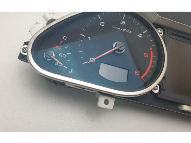 Přístrojová deska Audi A6 S6 C6 4F 2010 4F0920933Q