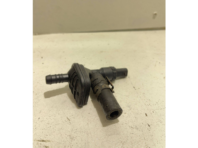 Turbodmychadlo Датчик температуры топлива 03L919824 Volkswagen Caddy CAY