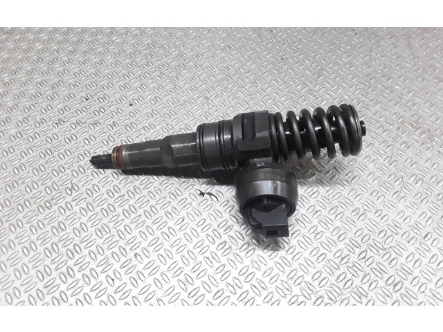 Vstřikovač 038130073AG Volkswagen Transporter - Caravelle T5