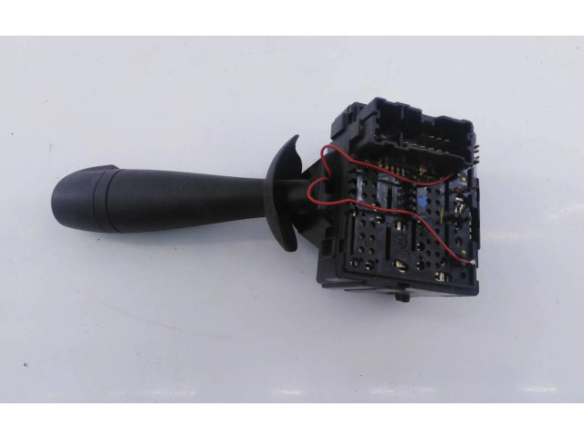 Ручка стеклоочистителей E1109568   Dacia Duster