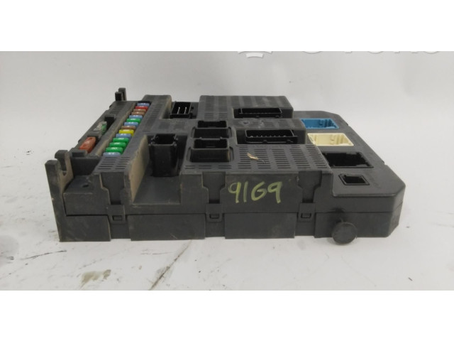 Блок предохранителей 9663798480   Citroen C4 I    