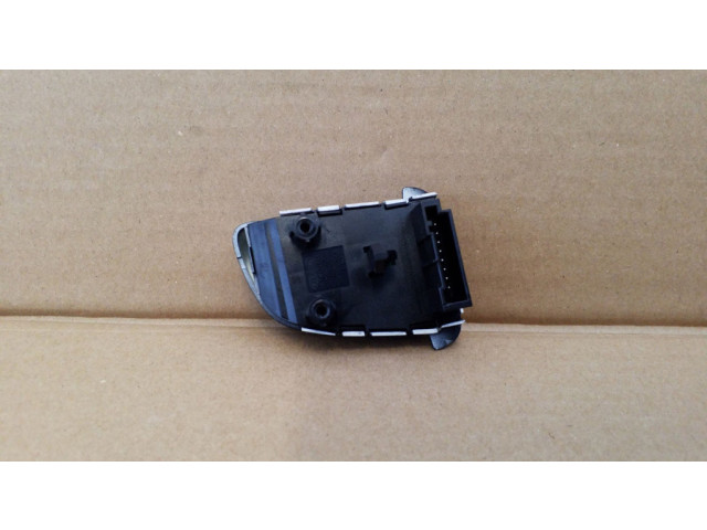 Включатель регулировки звука