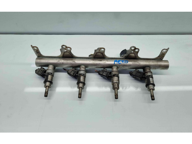 Топливная рампа 06F133317L   Skoda Octavia Mk2 (1Z)  