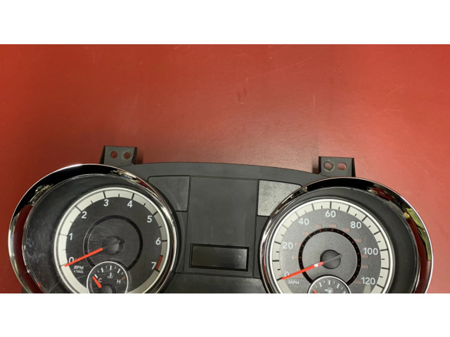 Панель приборов 68241685   Chrysler Town & Country V       