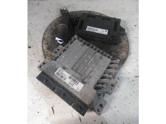 Блок управления двигателя 237102260R, 237102260R Dacia Lodgy