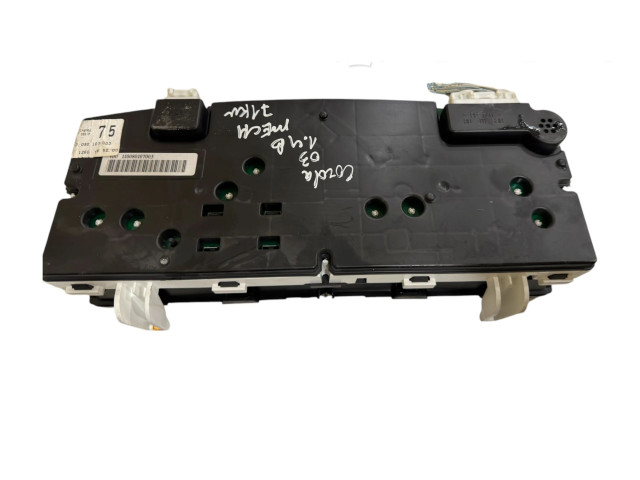 Přístrojová deska Toyota Corolla E110 2001 8380002750