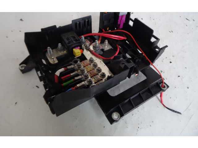 Pojistková skříňka Audi A2 2001