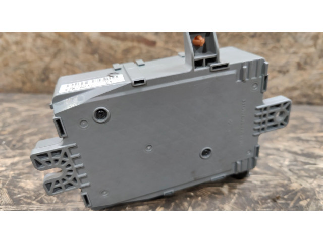 Pojistková skříňka SZNA010, Z1AC0DSZ2 Acura ZDX 2010