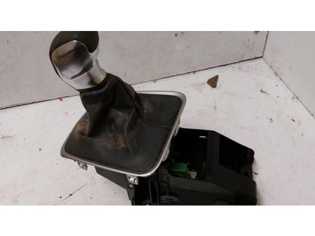 Механизм переключения передач (кулиса) (в салоне)