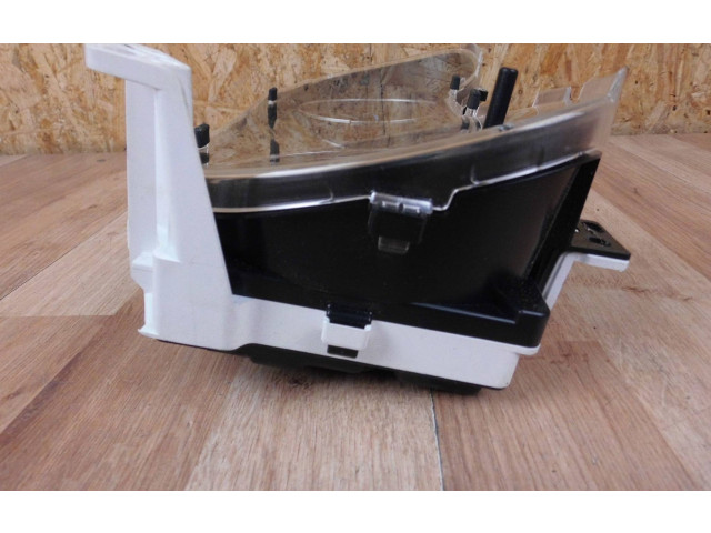 Přístrojová deska Toyota RAV 4 (XA50) 2019 838004A650