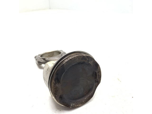 Píst 7647339 BMW 7 F01 F02 F03 F04 pro benzínový motor 4.4 N63 B44 B