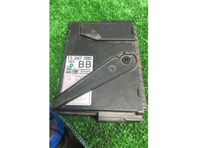 Блок управления двигателем Блок управления 13247085   Opel Combo B