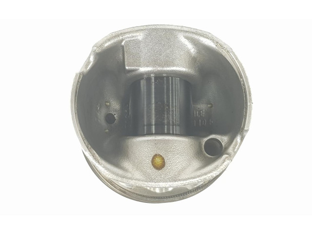 Píst 11257812585 BMW 5 F10 F11 3.0 N57D30A