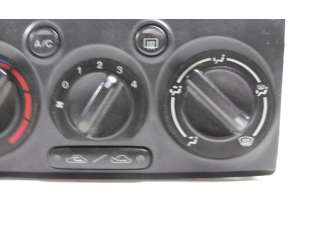 Блок управления кондиционером       Mazda Premacy