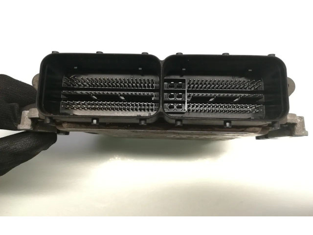 Řídící jednotka 39140-2A545, 0281032311 Hyundai i40 2015