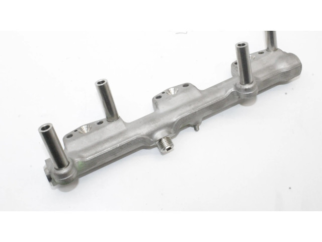 Vstřikovací lišta 8665635 Toyota Supra A90