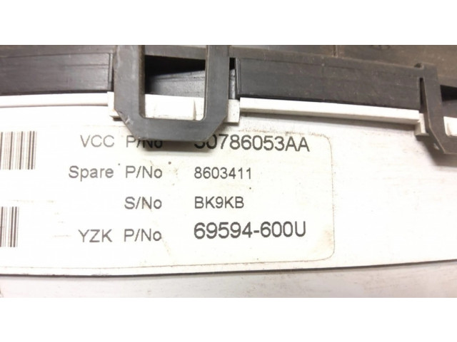 Панель приборов 30786053AA, 69594600U   Volvo V70       