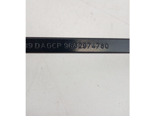 Моторчик дворников 9682974780    Citroen Berlingo