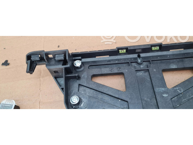 Дисплей Audi Q5 SQ5