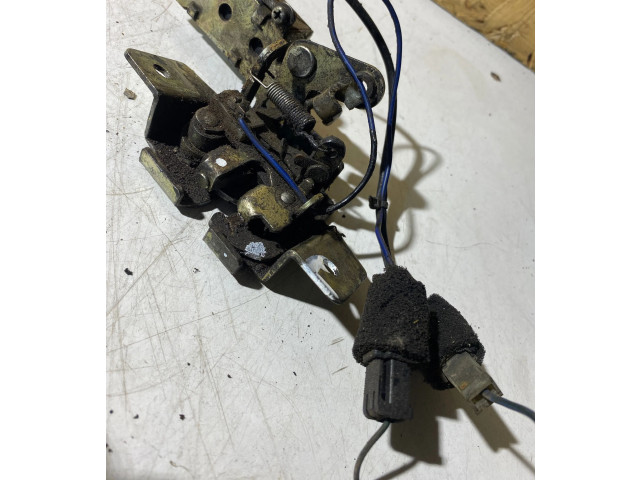 Zámek zadních dveří KIA Sportage 1996