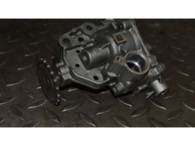 Масляный насос 1501576988R Renault Master III