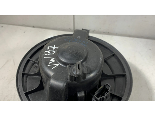 Вентилятор печки    1K2819015C   Audi A4 S4 B7 8E 8H