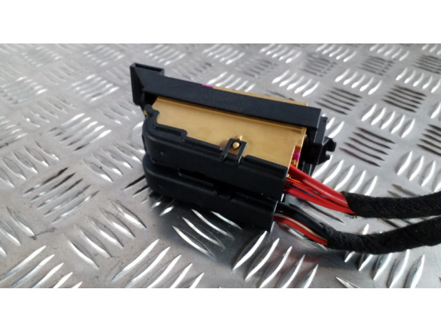 Блок предохранителей 8K0941824D Audi A6 C7