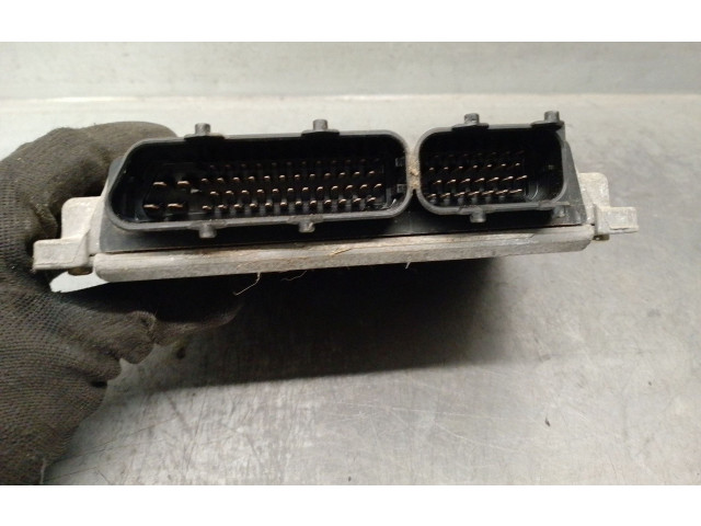 Блок управления двигателя 038906018GN, 0281010182 Skoda Octavia Mk1 (1U)