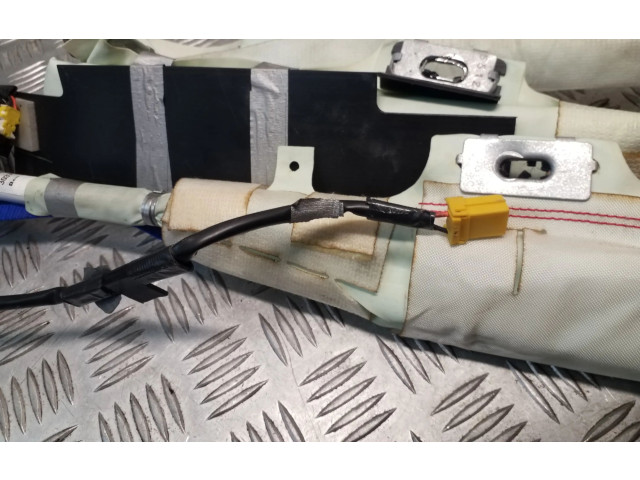 Боковая подушка безопасности P52112100AE, 30379467BRH Dodge Nitro