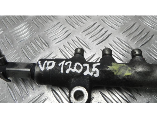 Vstřikovací lišta 01M11042, VD12025   Subaru Legacy   2.0  