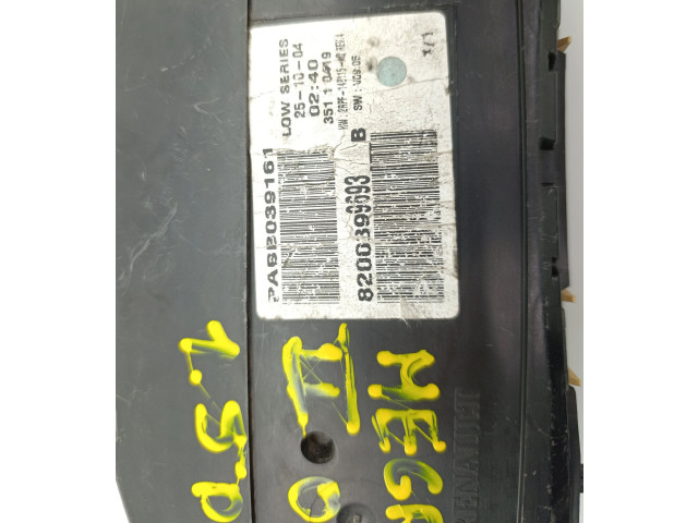 Přístrojová deska Renault Megane II 2001 8200399693