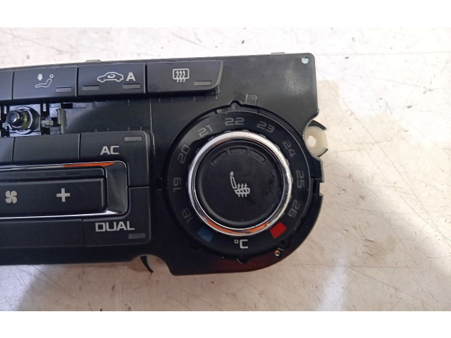 Блок управления климат-контролем    Skoda Superb B6 (3T)